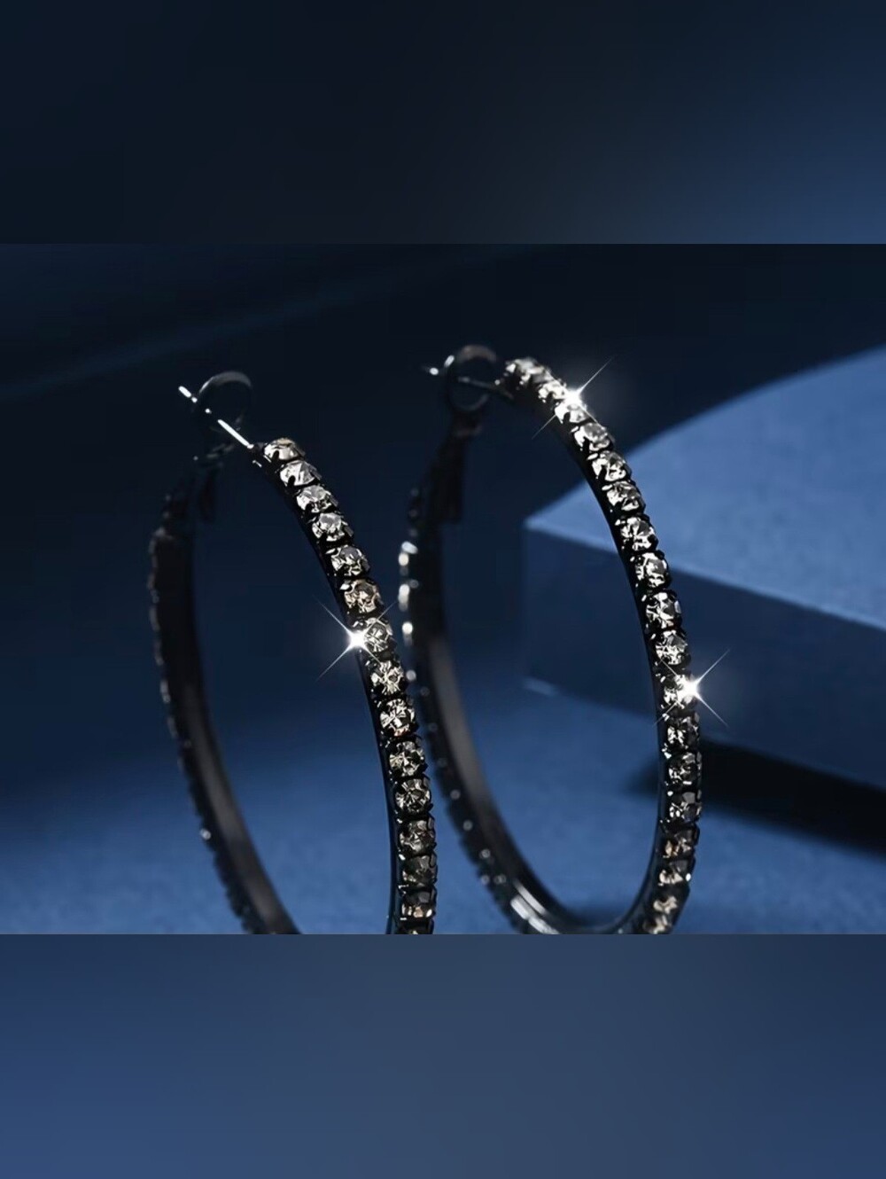 🖤🤍NEW🖤🤍 BEAUTIFUL!! Clear CZ BLACK Hoop Earrings
